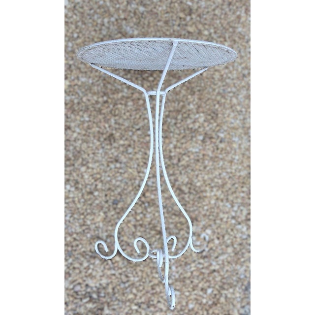 1950s Small Tripod Side Table in Perforated Wrought Iron with White Lacquer by Mategot Mathieu, 1950 For Sale - Image 5 of 10