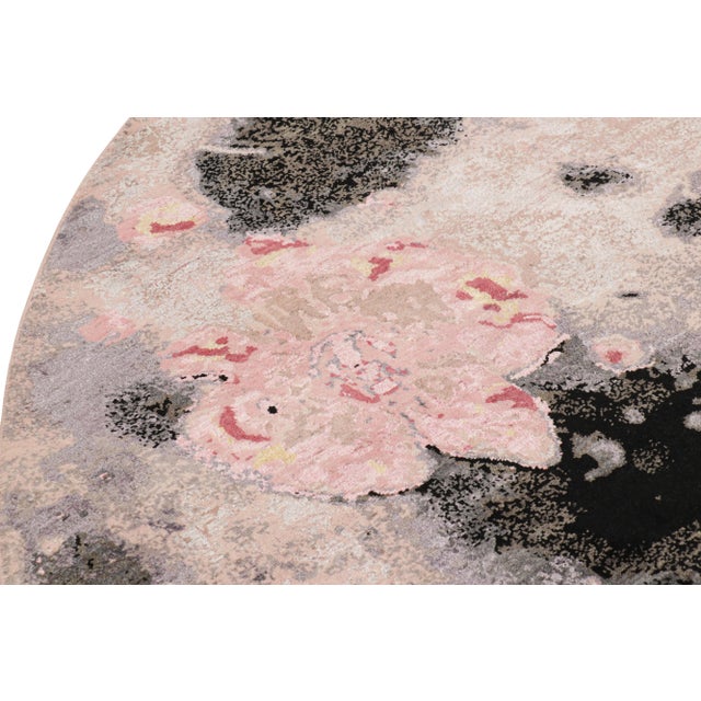 Rug & Kilim’s Abstract Circle Rug in Pink and Gray Painterly Patterns For Sale In New York - Image 6 of 7