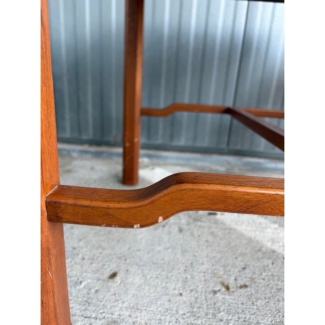 Vintage Chapak Modern Walnut Chippendale End Tables – Pair For Sale In New York - Image 6 of 10