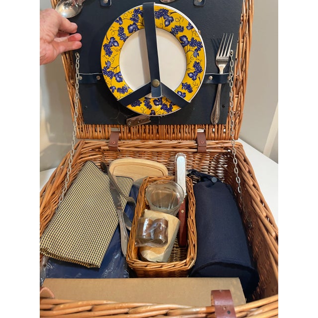 Late 20th Century Vintage English Wicker Picnic Basket For Sale - Image 5 of 11