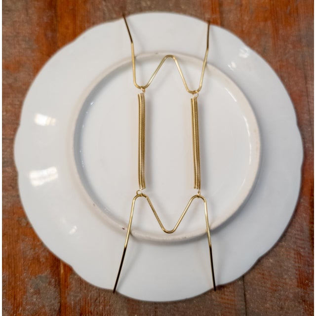 19th Century Pair of Pink and Gold Decorative Wall Plates With Grisaille Scenes For Sale - Image 10 of 12