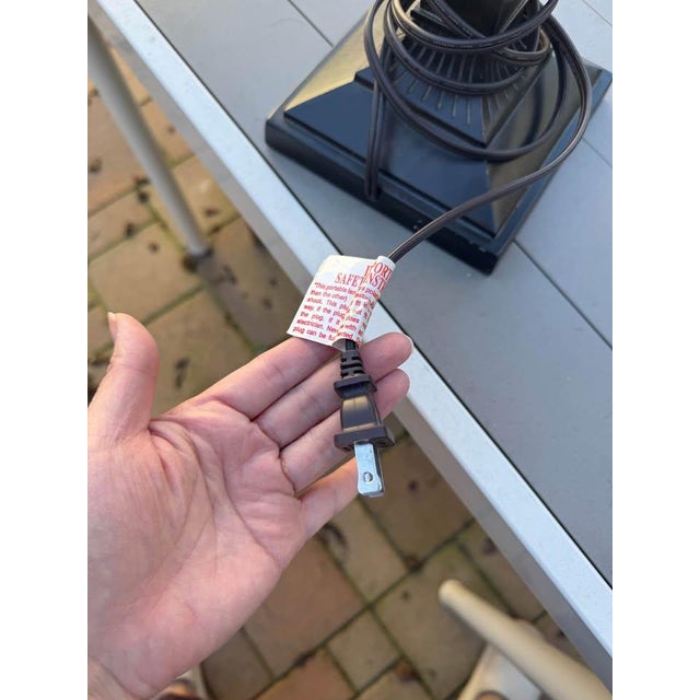 1980s Vintage Tiffany-Style Stained Glass Banker Lamp | Arts & Crafts / Mission Style For Sale - Image 5 of 5