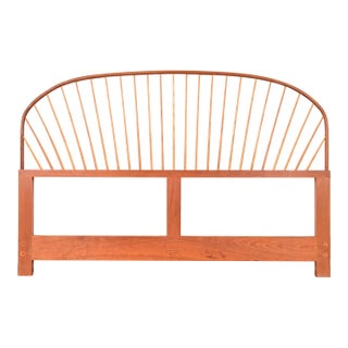 Thomas Moser Shaker Carved Cherry Wood King Size Spindle Headboard For Sale