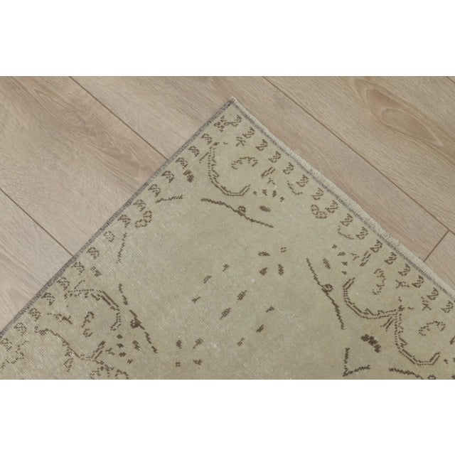 1960s 1960s Turkish Vintage Floral Design Wool Oushak Area Rug For Sale - Image 5 of 13