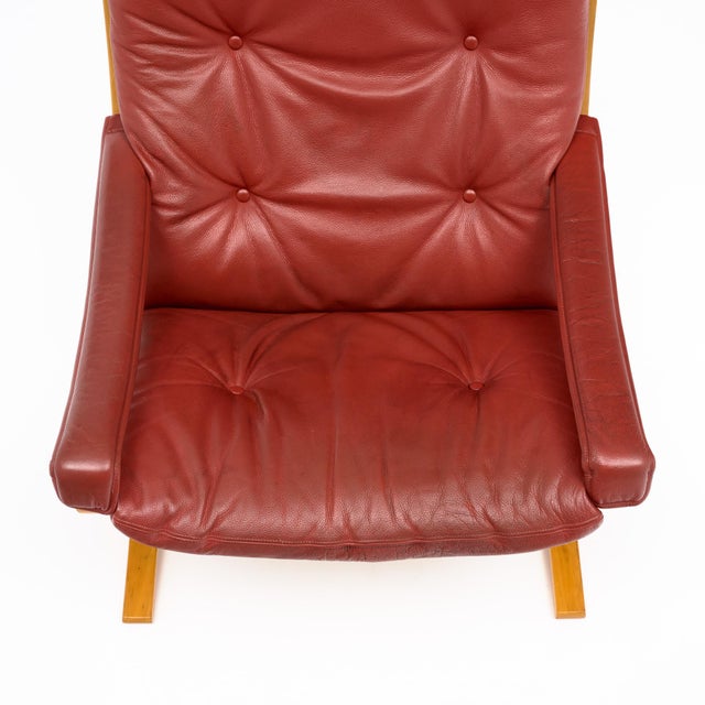 Wood Pair of Ingmar Relling Leather “Siesta” Lounge Chairs, Red Leather For Sale - Image 7 of 9