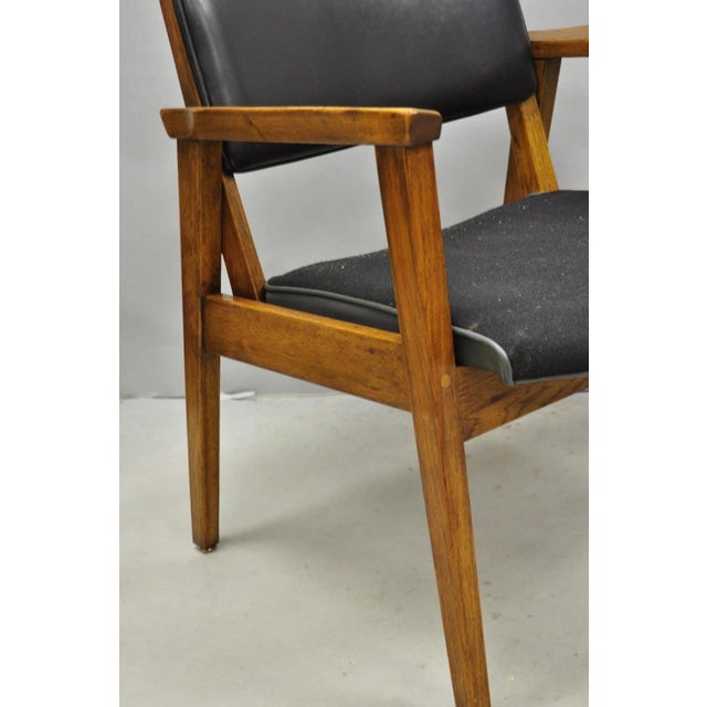 Vintage Boling Chair Co Mid Century Modern Walnut Lounge Arm Chairs (A) - Pair For Sale - Image 12 of 17