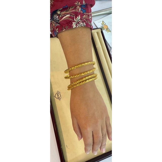 Vintage Eternity Bangle Bracelet 21 Karat Yellow Gold 53 Grams, Set of 4 Churi For Sale - Image 13 of 18