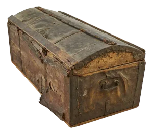 Trunk Coated with Leather