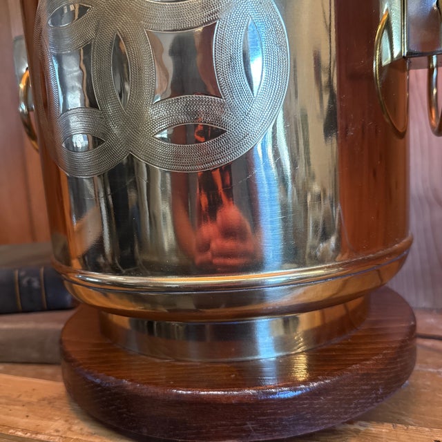 Large Vintage Chinoiserie Motif Brass Drum Table Lamp on Wooden Base Thomas Cooper For Sale - Image 6 of 11