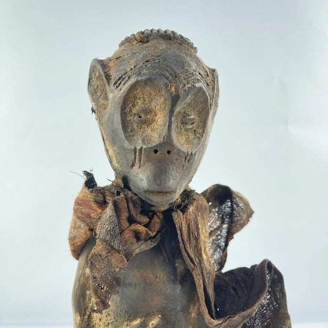 African Early 20th Century Mbaka Wooden Figure For Sale - Image 3 of 8