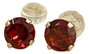 3.0 Carat Round Garnet Stud Post Earrings 14 Karat Yellow Gold