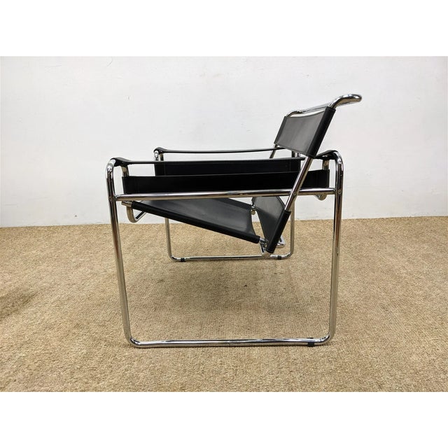1960s Pair Marcel Breuer Wassily Black Leather Lounge Chairs For Sale In San Francisco - Image 6 of 8