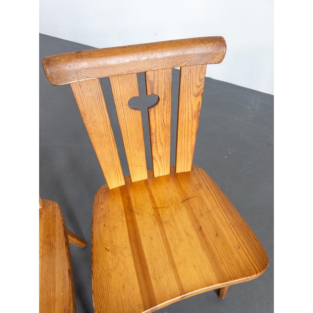 1940s Pine Dining Chairs by Göran Malmvall for Karl Andersson & Söner, Sweden, 1940s, Set of 4 For Sale - Image 5 of 10