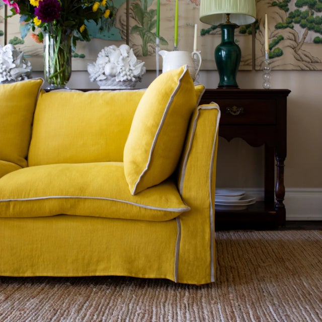 Sophie Conran Coco 2.5 seater Sofa with Contrast Welt Knife Edge Cushion in Ochre Linen For Sale - Image 4 of 8