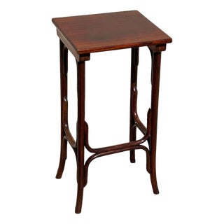 Antique Vienna Secession Bent Oak Pedestal Short Side Nesting Table Attributed to Thonet For Sale
