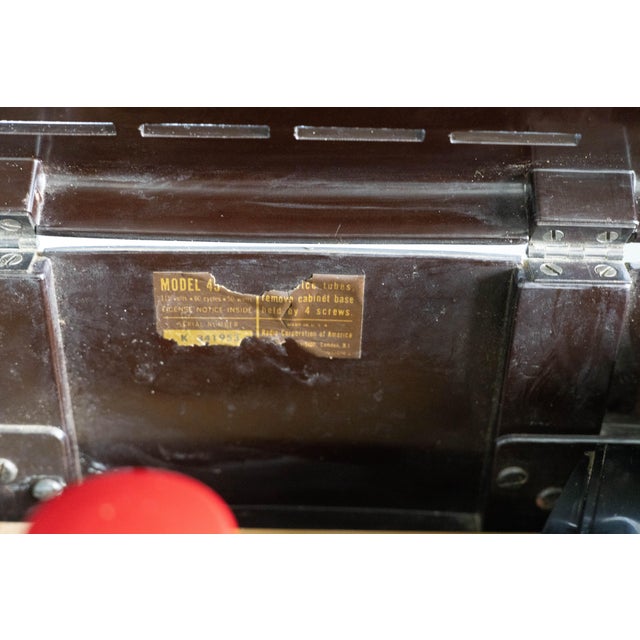 Plastic Mid-Century Modern Rca Victrola 45 Record Player Phonograph - 1950s For Sale - Image 7 of 11