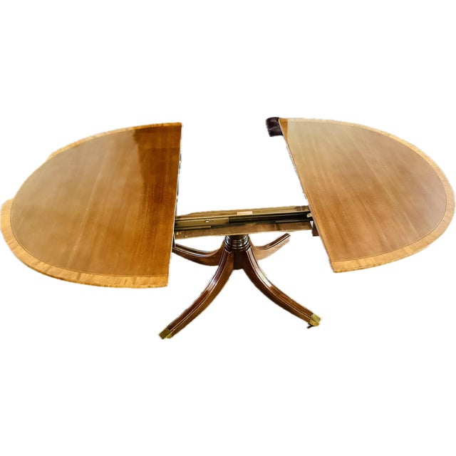 Traditional Vintage Banded Mahogany Double Pedestal Oval Dining Table With Extension Leaf For Sale - Image 3 of 12
