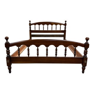 Vintage Full Size Colonial Revival Spindle Bed For Sale