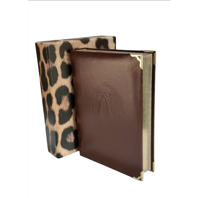 Burgundy Les Must De Cartier ~ Anne - Marie Clais, Assouline, Limited Edition 2002 For Sale - Image 8 of 15