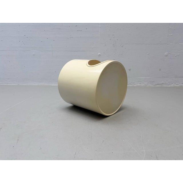Cream Space Age Side Table by Emma Gismondi Schweinberger for Artemide, 1970s For Sale - Image 8 of 16