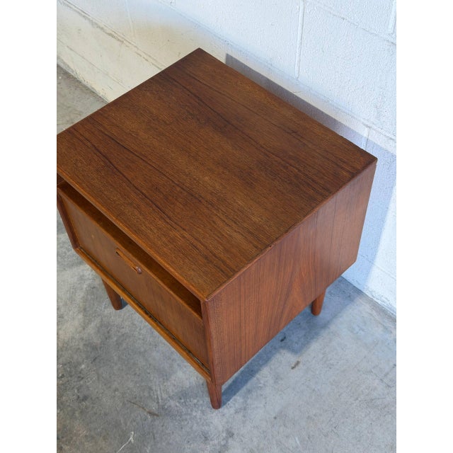 Teak Wood Nightstand by Arne Vodder Danish Minimalist Side Table Denmark 1960s For Sale - Image 10 of 10
