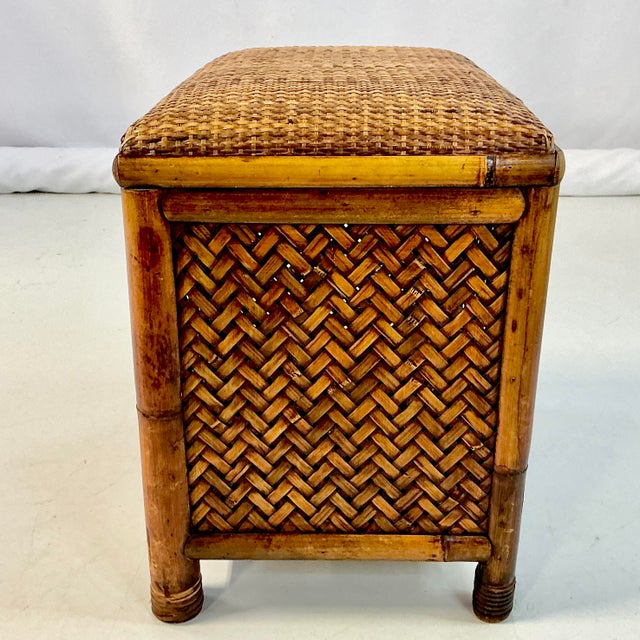 1980s Vintage Boho Chic Coastal Ralph Lauren Style Rattan, Bamboo, Wicker Storage Bench For Sale - Image 9 of 18