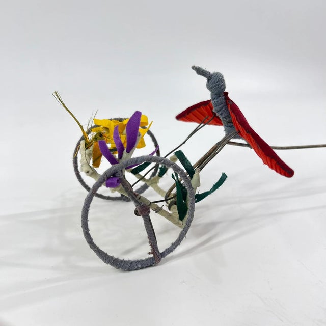 Early 20th Century Vintage African Wire Push Toy Galimoto Bicycle with Moving Hummingbird MATTER COLLECTION For Sale - Image 4 of 8