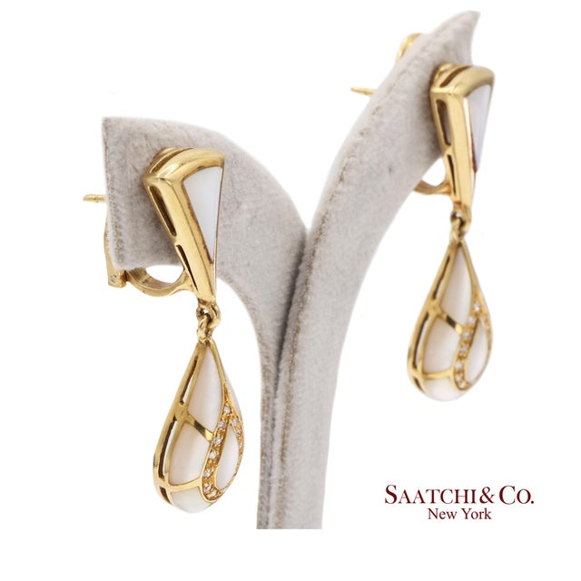 Early 21st Century 18k Yellow Gold 0.50 Ct Natural Diamond and Mother of Pearl Omega Back Earrings, Pair For Sale - Image 5 of 14
