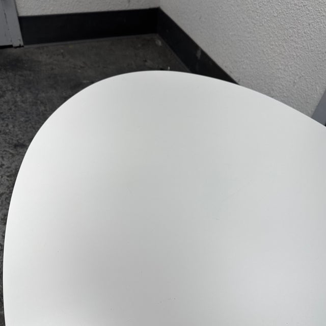 Alivar Italian Eero Saarinen Style Coffee Table For Sale - Image 9 of 12