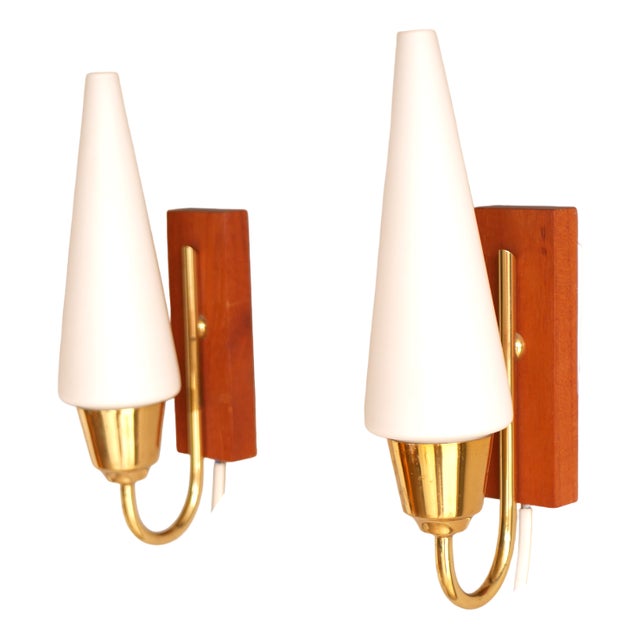 Mid-Century Scandinavian Modern Wall Lamps with Teak Panels attributed to Örsjö, Set of 2 For Sale