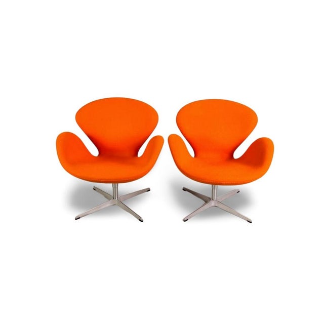 Swan Chair with Orange Upholstery by Arne Jacobsen for Fritz Hansen For Sale - Image 13 of 13