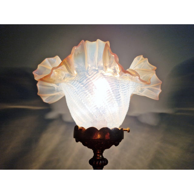 Metal Table Lamp in Gilt Bronze and Opalescent Glass, Early 20th Century For Sale - Image 7 of 18