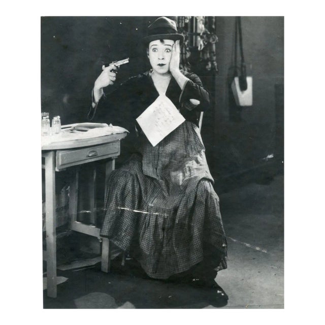 Picture of a set with Harry Langdon - 1930 circa 1926 For Sale