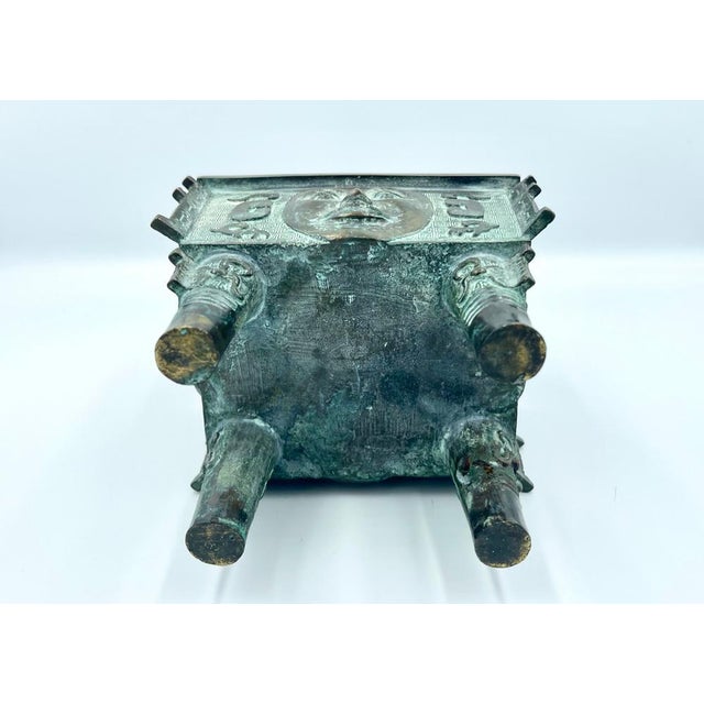 Chinese Archaistic Style Ritual Vessel in Bronze For Sale - Image 9 of 13