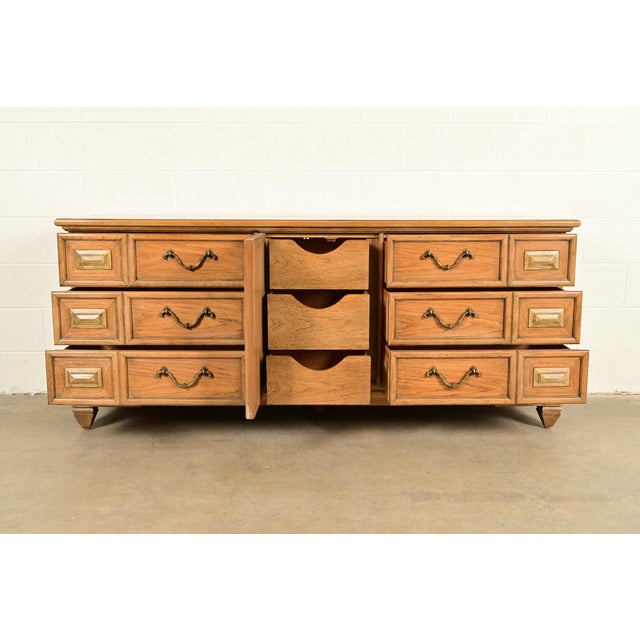 Thomasville Spanish Mediterranean Pecan Wood Triple Dresser or Credenza, 1960s For Sale In South Bend - Image 6 of 16