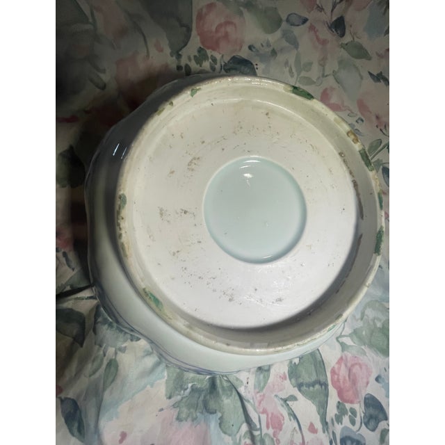 Edo Period Large Blue and White 11.5” Japanese Ko-Imari Blue and White Lobed Bowl For Sale - Image 4 of 10