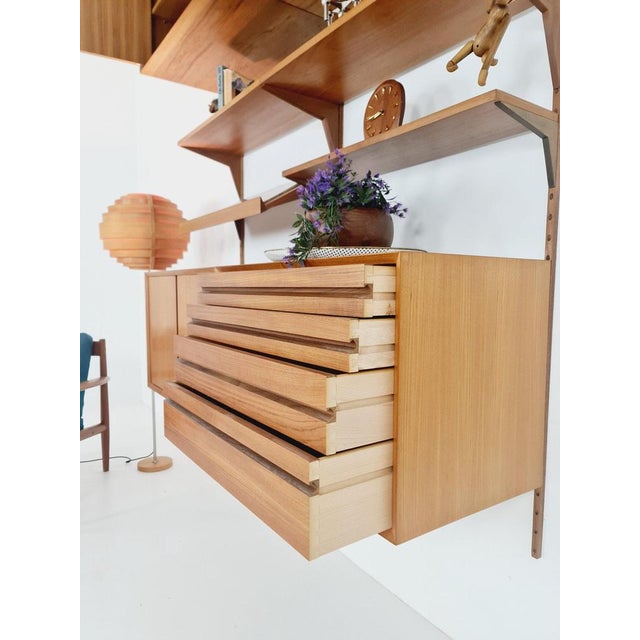 Mid-Century Danish Teak Wall Unit with Records Cabinet and Magazine Rack by Poul Cadovius for Cado, 1960s For Sale - Image 6 of 11
