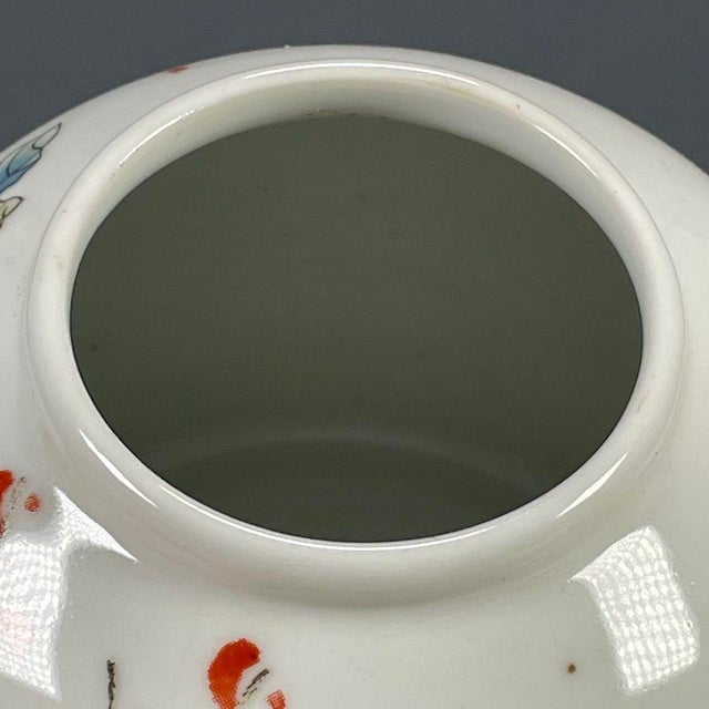 Vintage Famille Rose Porcelain Water Coupe – Floral & Bird Motif, Guangxu Mark For Sale - Image 9 of 9