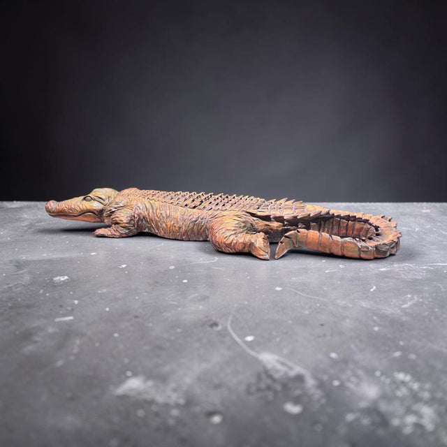 Monumental Hand-Carved Solid Wood Alligator Sculpture by Ken Packie, 6 Ft Long For Sale - Image 4 of 7