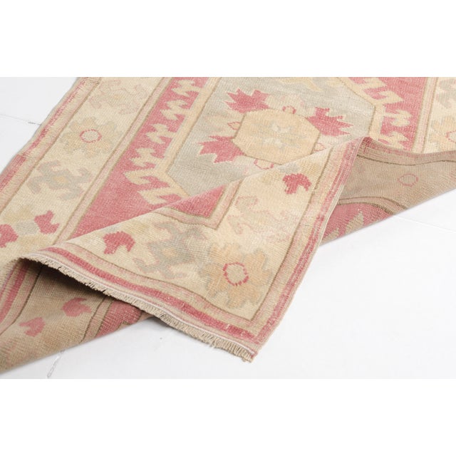 Authentic Vintage Oushak in Beige & Sand Rug For Sale - Image 4 of 10