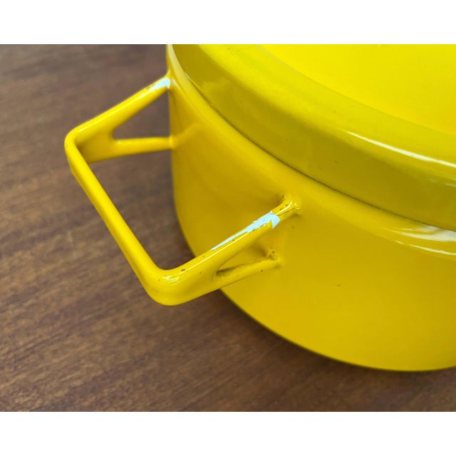 Mid-Century Modern Yellow Minimalist Enamel Pot by Seppo Mallat for Finel, Finland, 1960s For Sale - Image 10 of 18