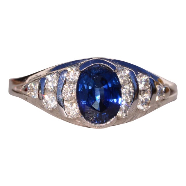 The Wembley: Natural Sapphire and Diamond Ring in White Gold For Sale