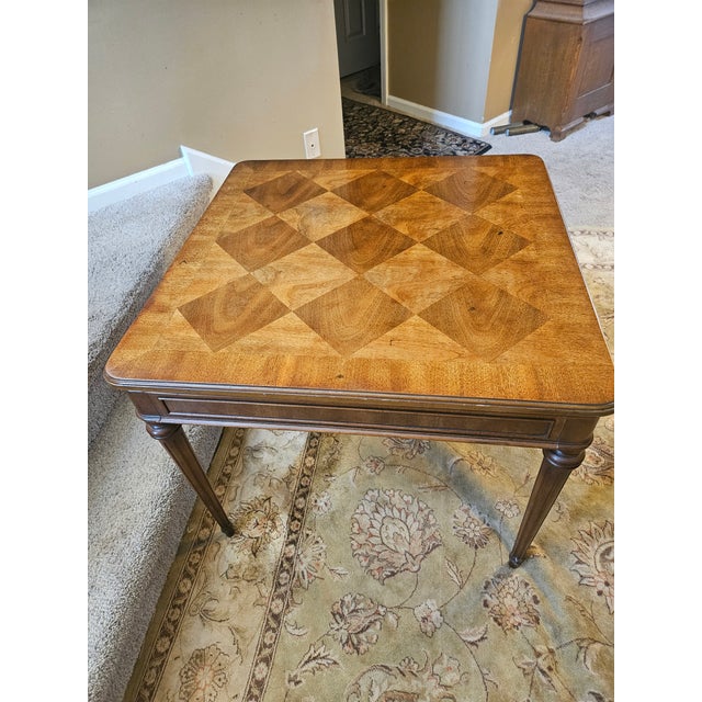 Traditional Vintage Heritage French Regency Inlaid Side End Table For Sale - Image 3 of 10