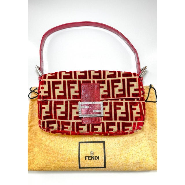 Mid-Century Modern Vintage Fendi Red Velvet Baguette by Fondazione Lisio | Rare | 1997 For Sale - Image 3 of 5