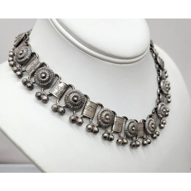 Metal Vintage Signed Monet Silvertone Link Collar Necklace For Sale - Image 7 of 8