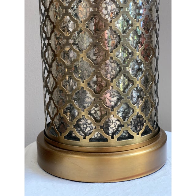 Hollywood Regency Hollywood Regency Open Brass Lattice Table Lamp For Sale - Image 3 of 7