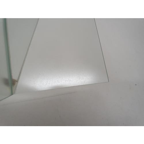 Geometric Delta Vase in Glass attributed to Mart van Schijndel, Netherlands, 1983 For Sale - Image 3 of 7