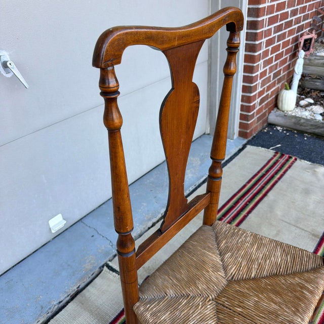 American Antique Hudson Valley of New York, Queen Anne Turned Side Chair With Rush Seat, 18th Century For Sale - Image 3 of 18