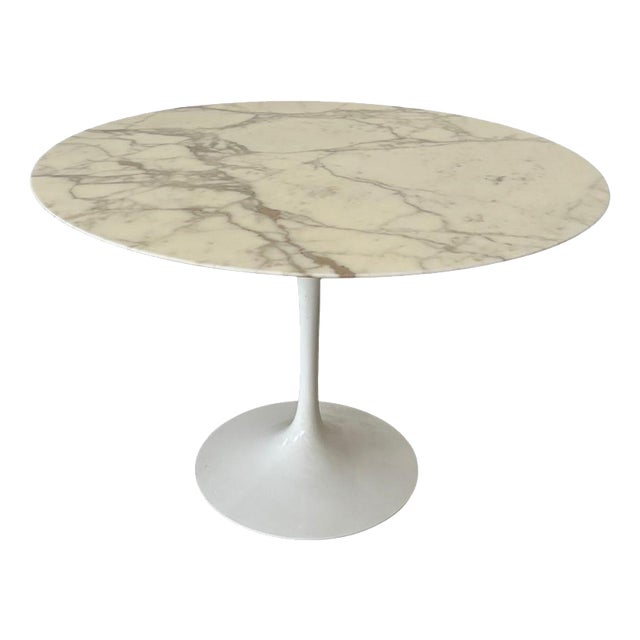 Tulip Table in White Marble and Base by Eero Saarinen for Knoll, 1960s For Sale