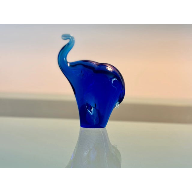 1970s Vintage Handblown Elephant Figurine - Pilgrim Glass Co For Sale - Image 5 of 5